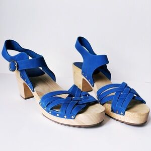 LOFT Swedish Hasbeens Style Blue Wooden Clogs
